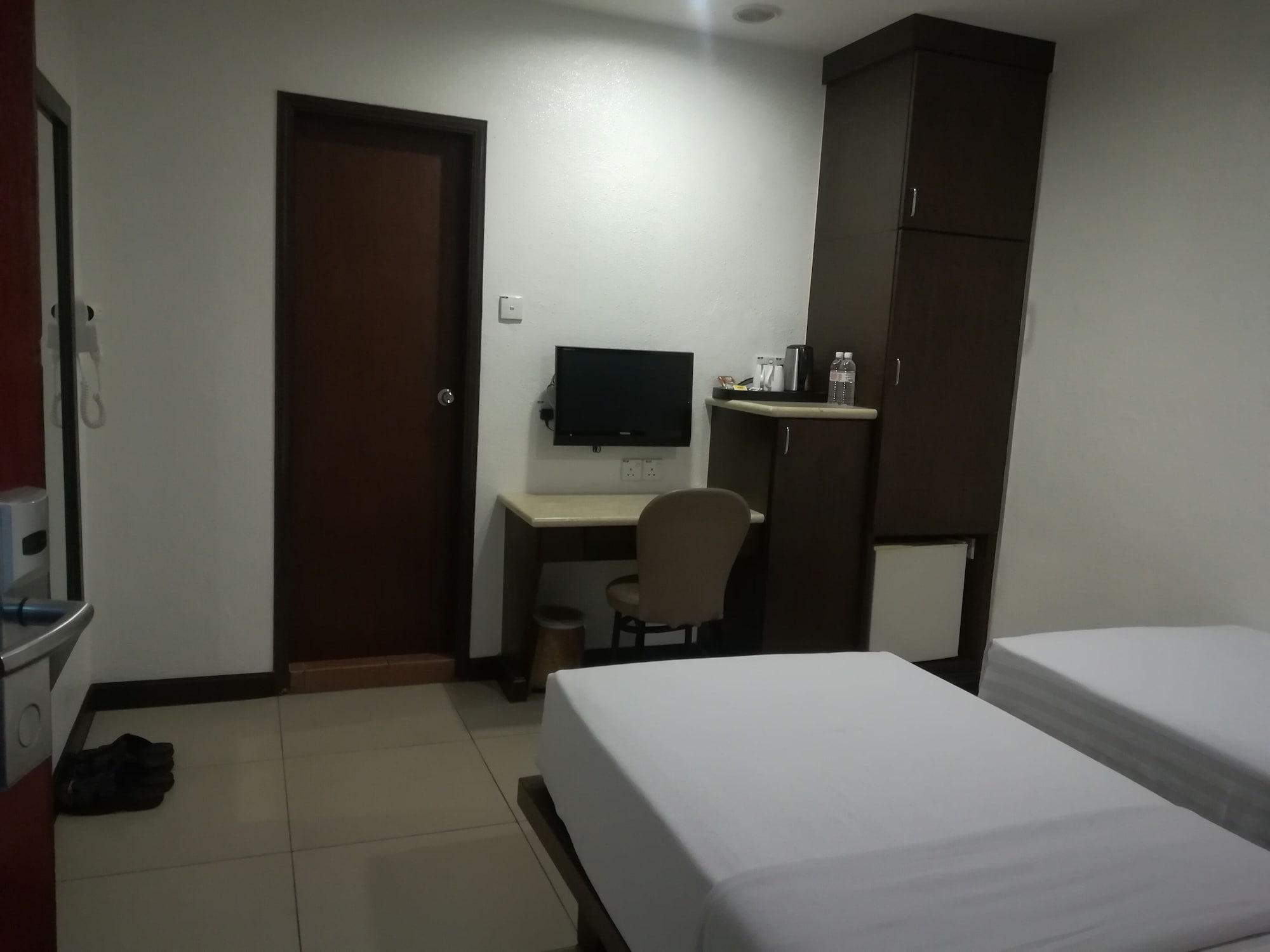 Crystal Lodge Kota Bharu Exterior photo