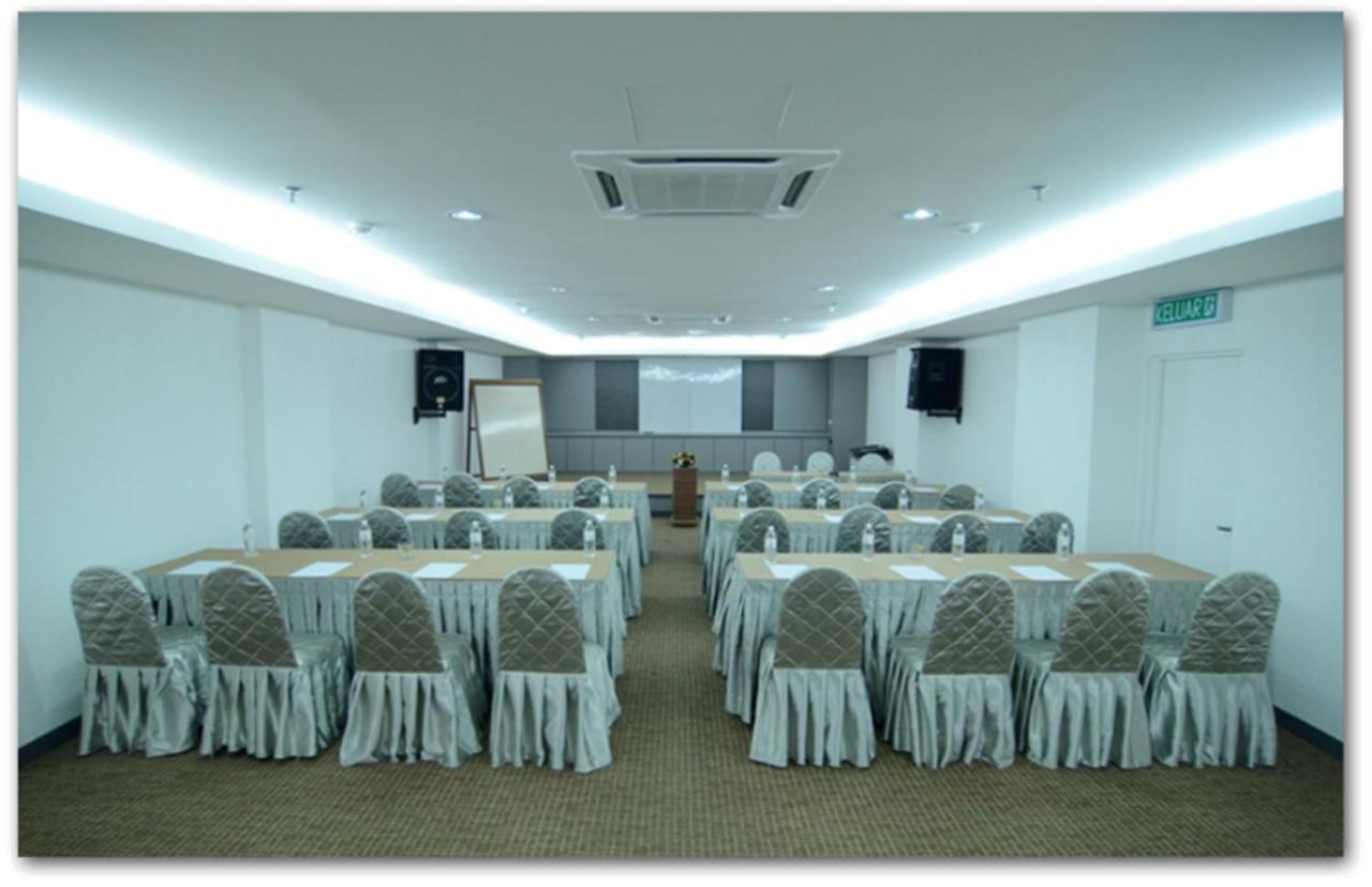 Crystal Lodge Kota Bharu Exterior photo